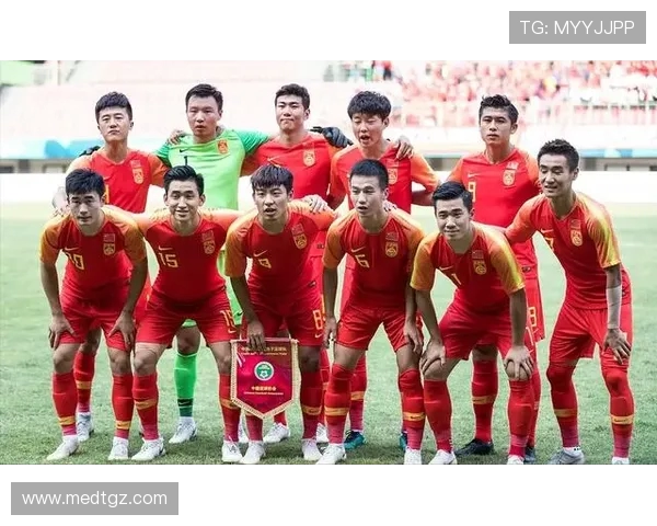 南京足球队速度揭秘：从战术到训练全方位解析球队的快速崛起